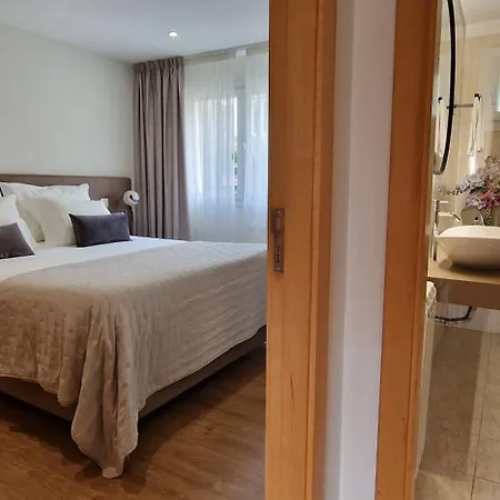 Villa Alma Invicta Padroes I