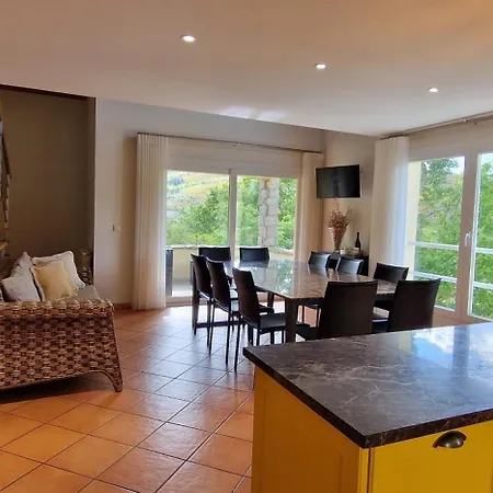 Villa Alma Invicta Padroes I Montalegre