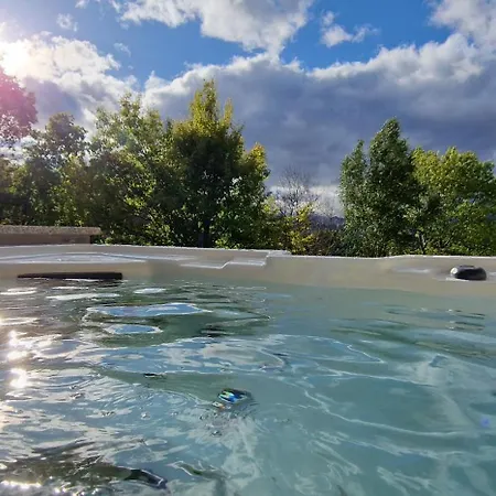 Villa Alma Invicta Padroes I