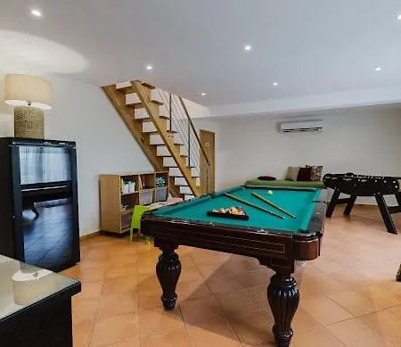 Villa Alma Invicta Padroes I *