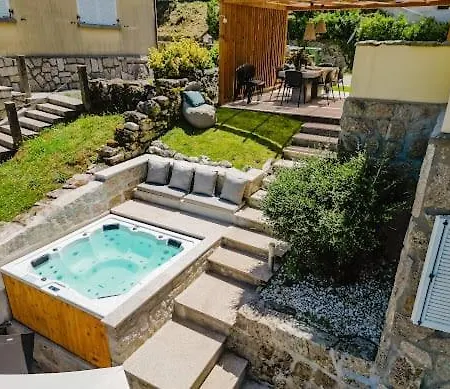Alma Invicta Padroes I Villa