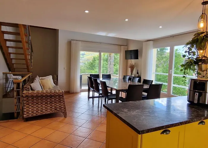 Villa Alma Invicta Padroes I Montalegre